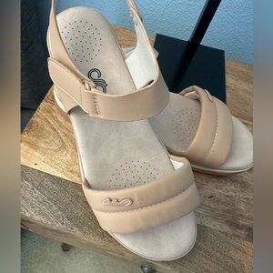Stylish Beige Sandals by Boltio
